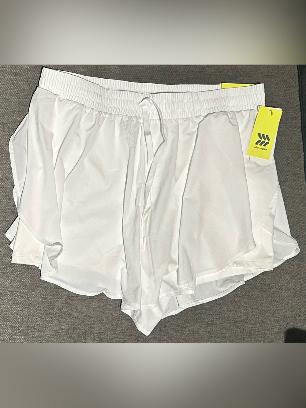 All in Motion Women's Mid Rise Core Running Shorts White Size L LARGE, NEW - Picture 8 of 10